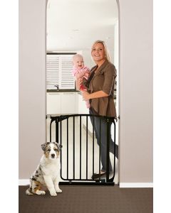 Chelsea 28-32in Auto Close Metal Baby Gate - Black